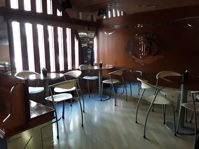 Café & Copas Brujas