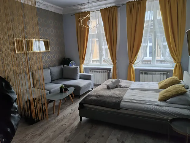 Chopin Park Apartments