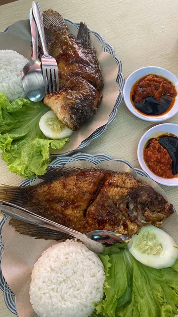 IKAN BAKAR PAK JOHN SURABAYA