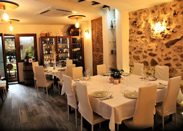 Bar Restaurante La Portada