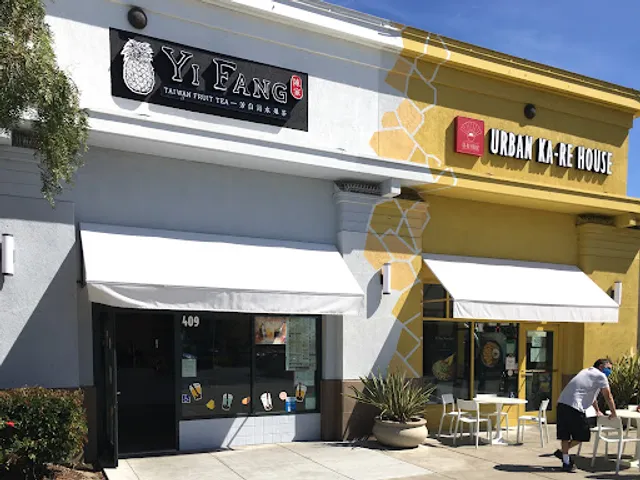 Yifang Taiwan Fruit Tea