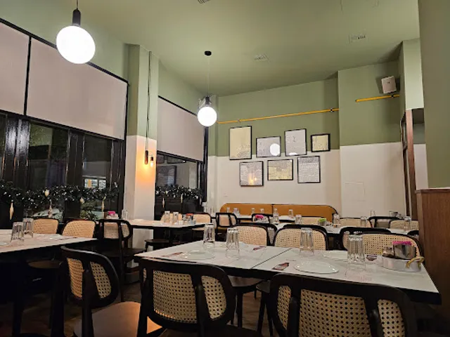 To scholarchio tis kipselis