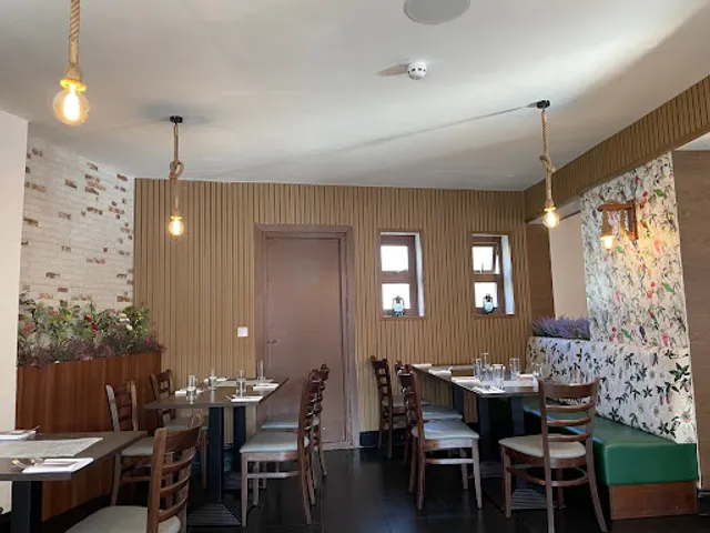 Bombay Wok - Indo Chinese Restaurant