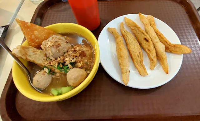 Gerai Es Teler 77 Metropolitan Mall