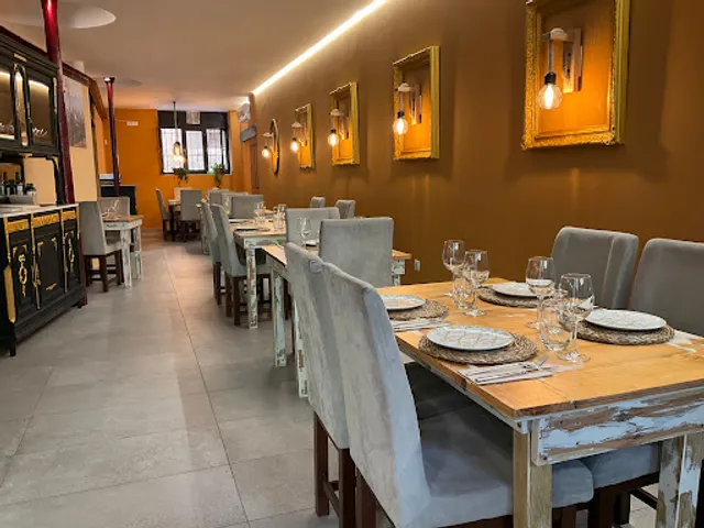 RESTAURANT LA QUARTERA CERRADO POR VACACIONES DESDE EL DIA 10 DE NOVIEMBRE HASTA EL 18 INCLUSIVES