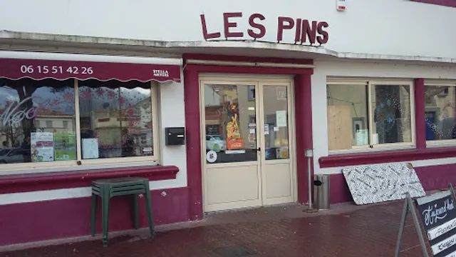 Les Pins