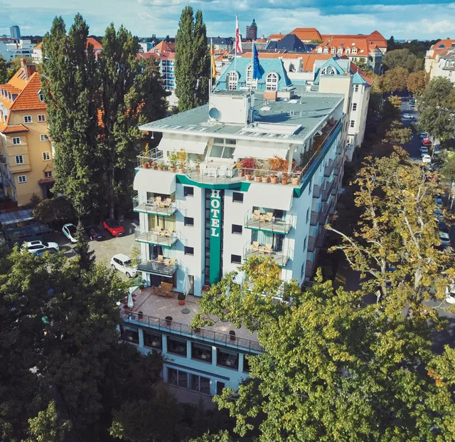 Hotel Bernstein Villa Kastania