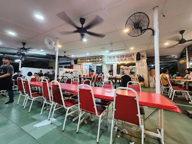 KIM KEE Nasi Ayam Hailam