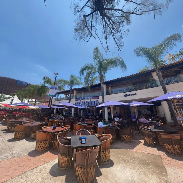 PUERTO CAMARÓN (FNSM)