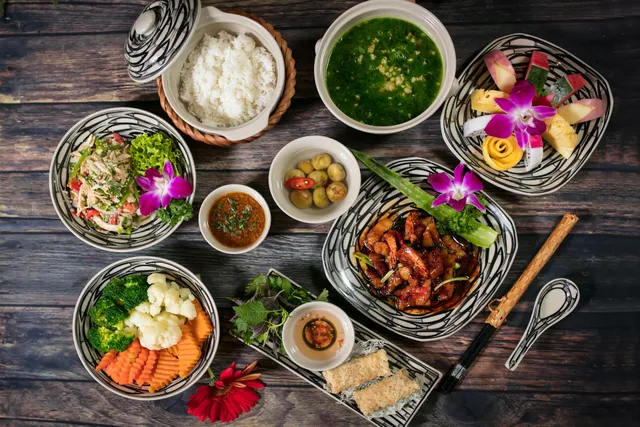 VIET Restaurant Hang Bong