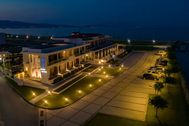 Fani Luxury Apartments Stavros