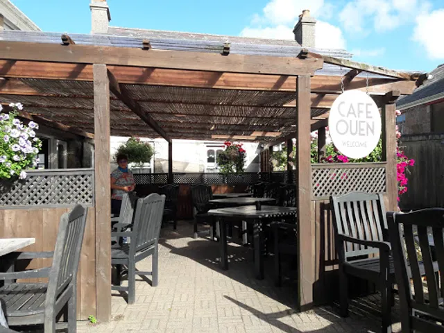 Cafe Ouen