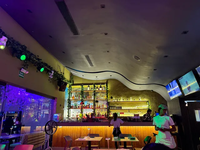 Santa Mulata Restaurant & Bar