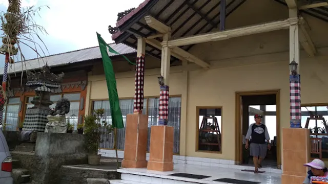Gong Dewata Restaurant