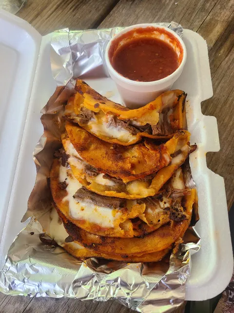 Antojitos Grande (Food Truck)