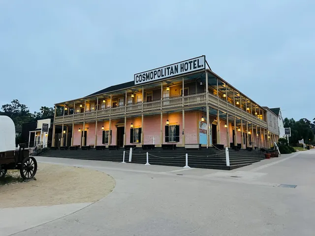 Presidio Plaza - Old Town