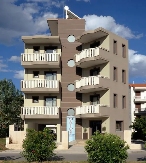 Niriides Studios & Apartments