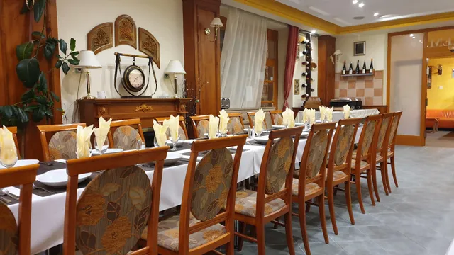 Ezüstfenyő Hotel Kft.