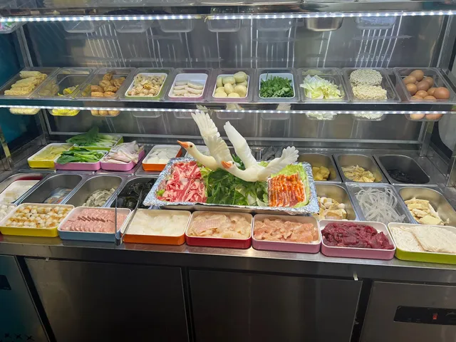 Happy Panda/Kungfu Kitchen Cantonese, dim sum and hotpot: 火鍋， 中韓式烤肉， 燒味， 點心， 粵菜，南洋咖喱