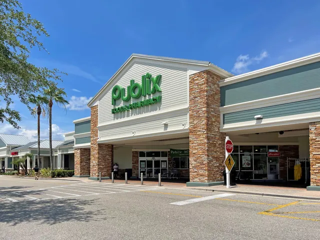 Lakewood Ranch Plaza