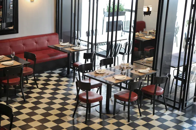 Don Carlos Carne y Vino