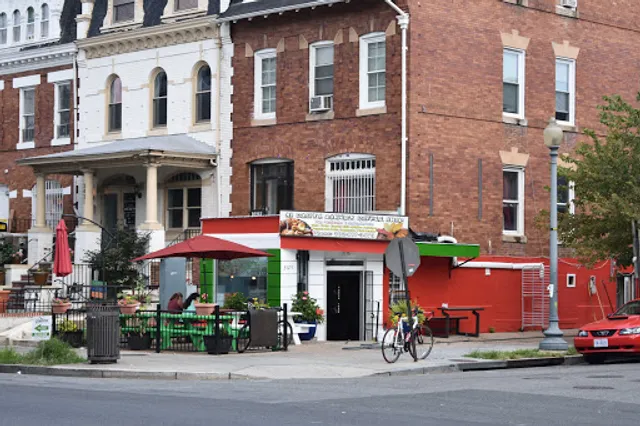 Mi Casita Bakery and Deli