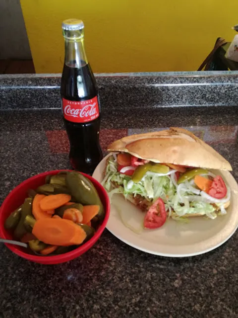 LA MEGA TORTA