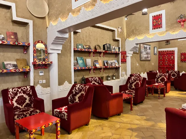 مقهى قيصرية الكتاب