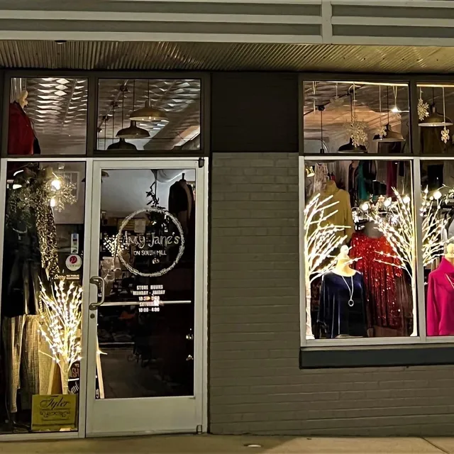 Belle & Burke Women’s Boutique