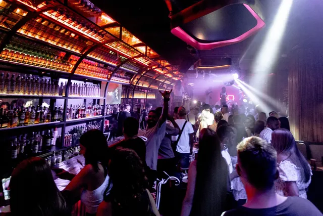 Бар Nebar | Ночной клуб, караоке Добрынинская