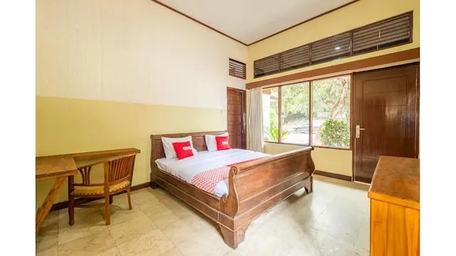 OYO 951 Cempaka Ratu Beach Resort