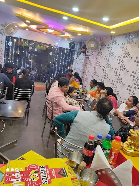 FOOD SQUARE TAKE A TASTE