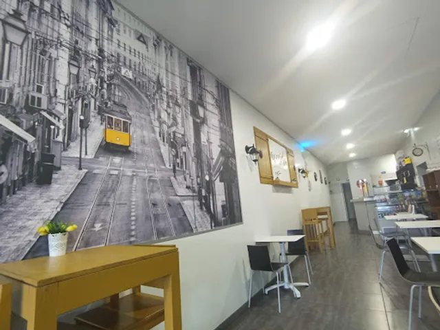 Avenida Food & Drink