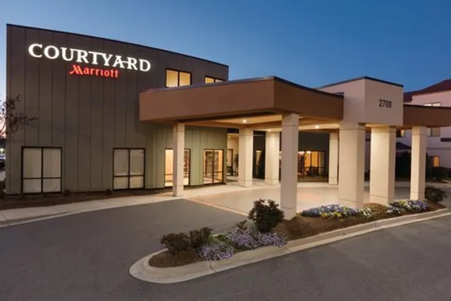 Courtyard by Marriott Charlotte Airport North