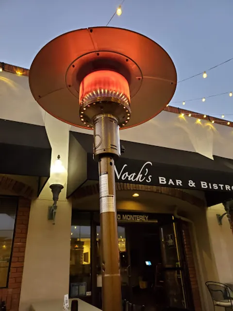 Noah's Bar & Bistro