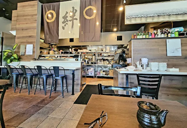 Totto Ramen & Sushi Bar