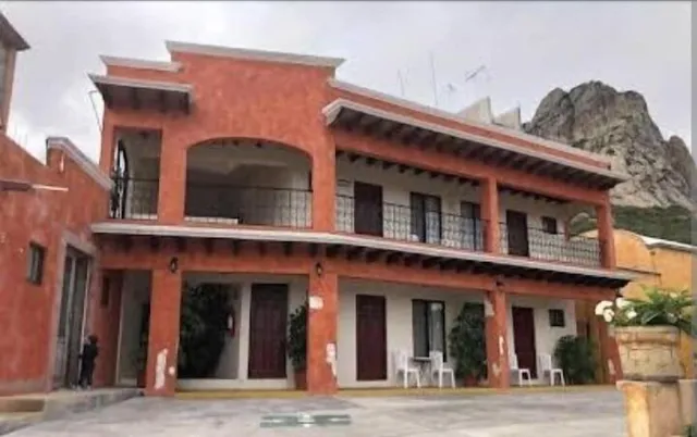 Casa Cabrera