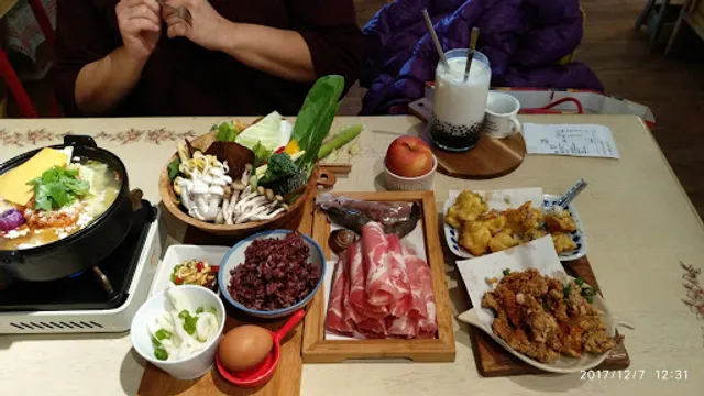 小小兔子廚房［香榭總店］特休請看IG