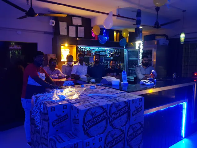 Blue King Family Restaurant & Bar