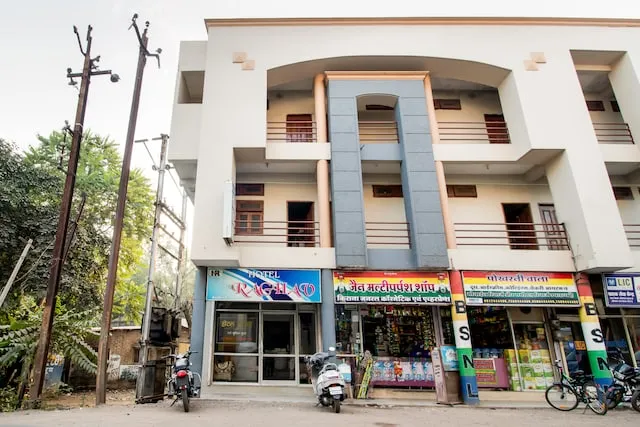 SPOT ON Hotel Raghav