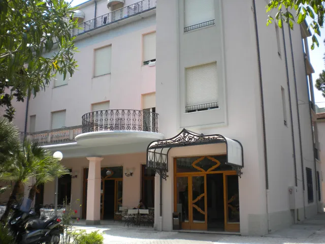 Palace Hotel Domus Mea