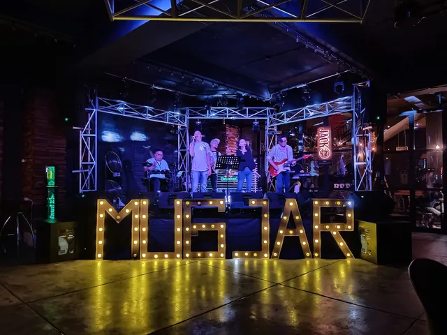 Liquid Executive Bar & Lounge