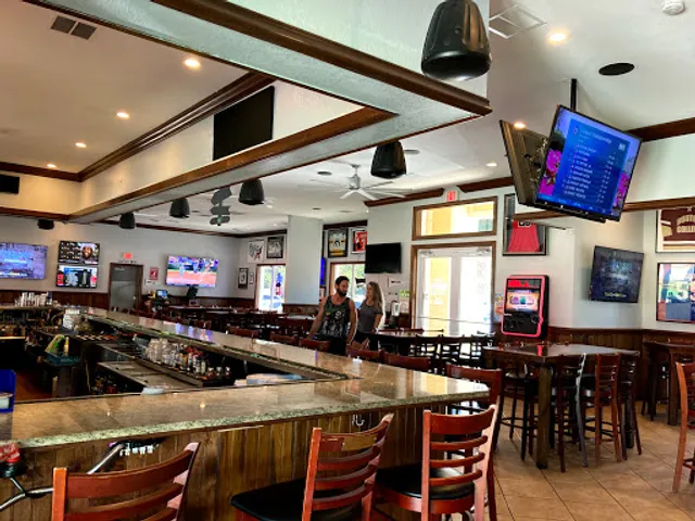 Evie’s Tavern & Grill