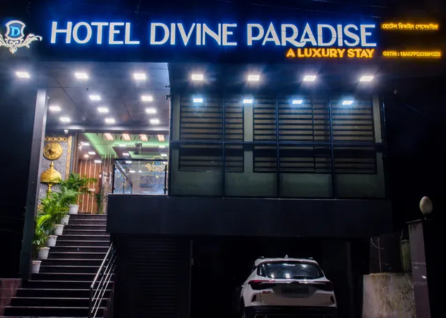 HOTEL DIVINE PARADISE