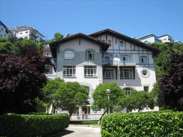 La Sirena Youth Hostel - Ondarreta