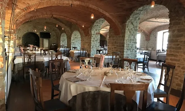 Il Castello di Bubbio Hotel Ristorante