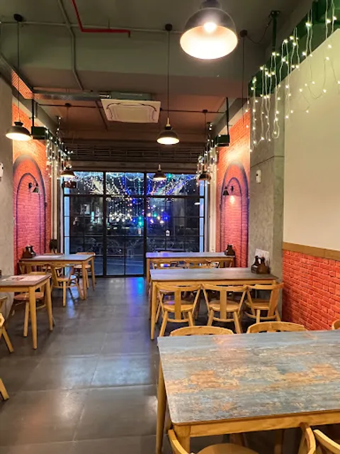 La Pino'z Pizza Thaltej