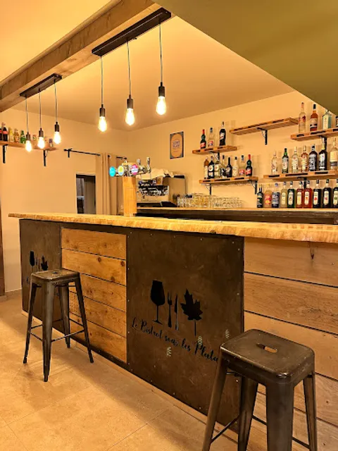 Le bistrot sous les platanes