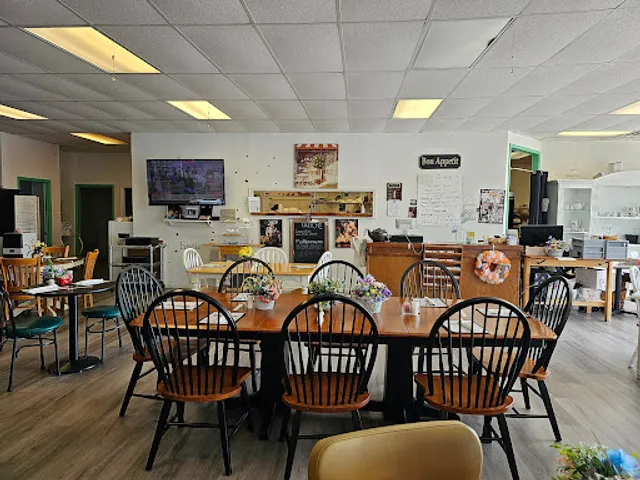 The Cafe by LeeEllen