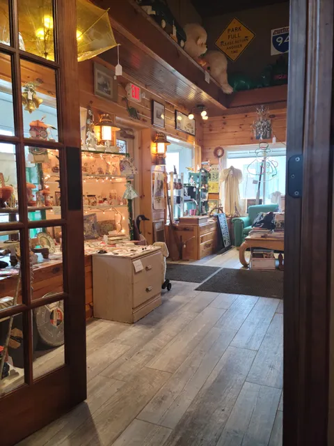 Sinclair Antiques Llc